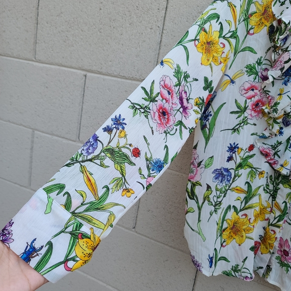 H&M Botanical Floral Garden Ruffled Button Top - Picture 8 of 16